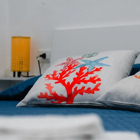 Al Mare Fuori Bed & Breakfast