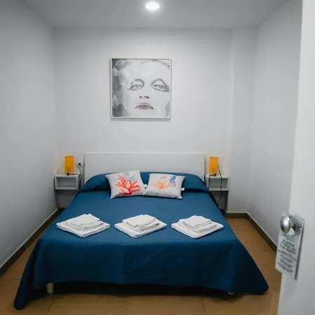 Al Mare Fuori Bed & Breakfast