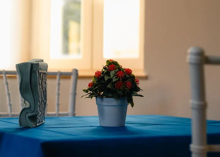 Alojamento de Acomodação e Pequeno-almoço Al Mare Fuori